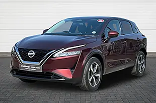 Used 2022 Nissan Qashqai N-Connecta Burgundy - Interior and Exterior details 7
