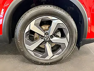 Used 2022 Nissan Qashqai N-Connecta Flame Red - Interior and Exterior details 15