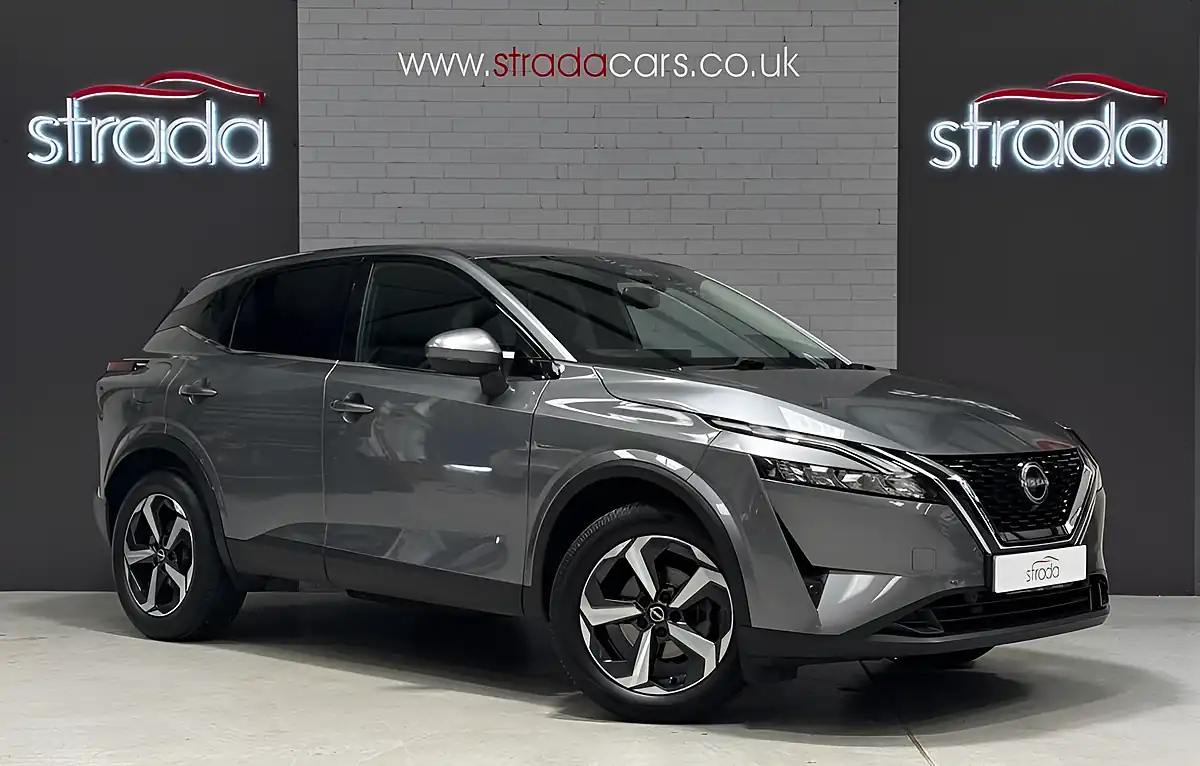 Used 2022 Nissan Qashqai N-Connecta Grey - Front View