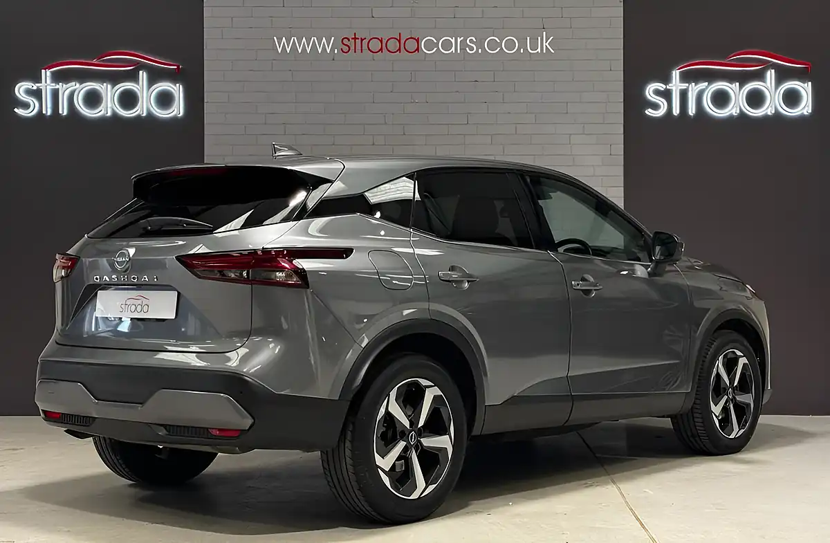 Used 2022 Nissan Qashqai N-Connecta Grey - Interior and Exterior details 10
