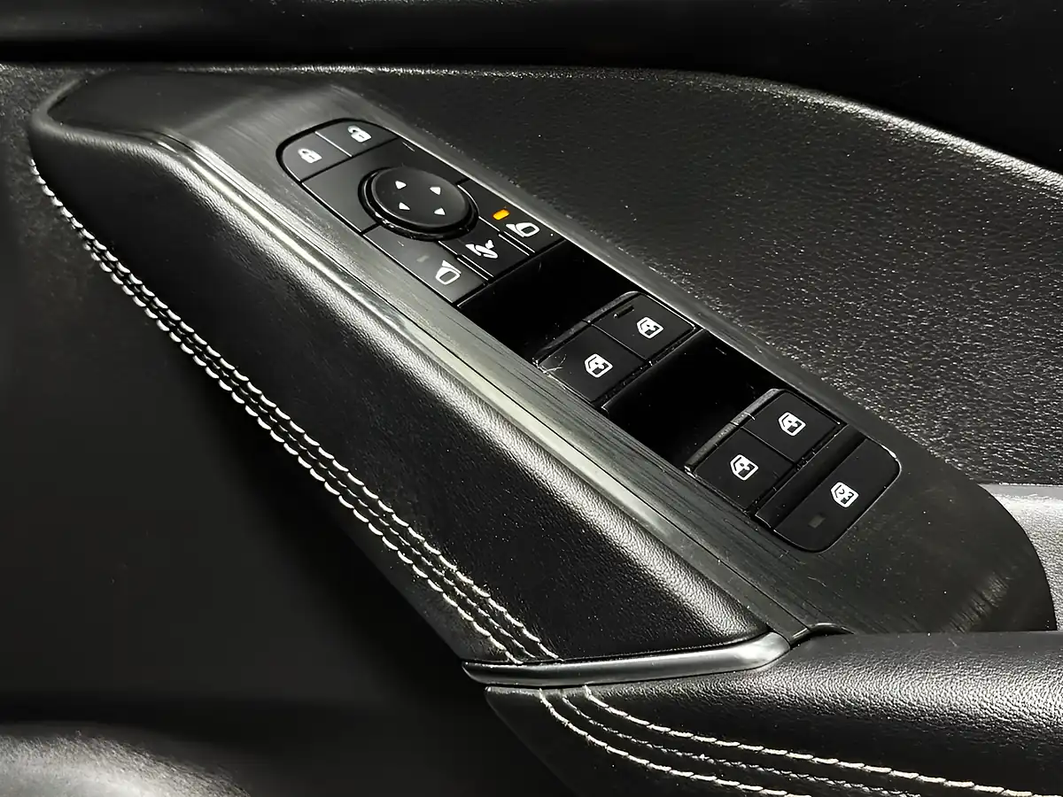 Used 2022 Nissan Qashqai N-Connecta Grey - Interior and Exterior details 13