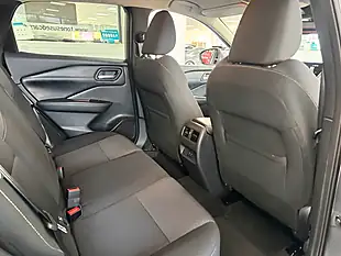 Used 2022 Nissan Qashqai N-Connecta Grey - Interior and Exterior details 4