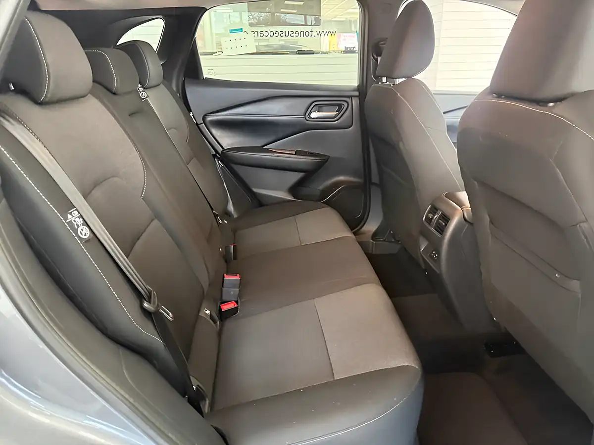 Used 2022 Nissan Qashqai N-Connecta Grey - Interior and Exterior details 5