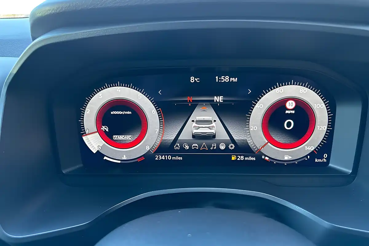 Used 2022 Nissan Qashqai N-Connecta Pearl Black - Interior and Exterior details 14