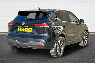 Used 2022 Nissan Qashqai N-Connecta Pearl Black - Interior and Exterior details 3