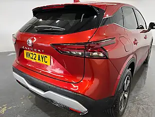 Used 2022 Nissan Qashqai N-Connecta Red - Interior and Exterior details 12