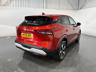 Used 2022 Nissan Qashqai N-Connecta Red - Interior and Exterior details 13