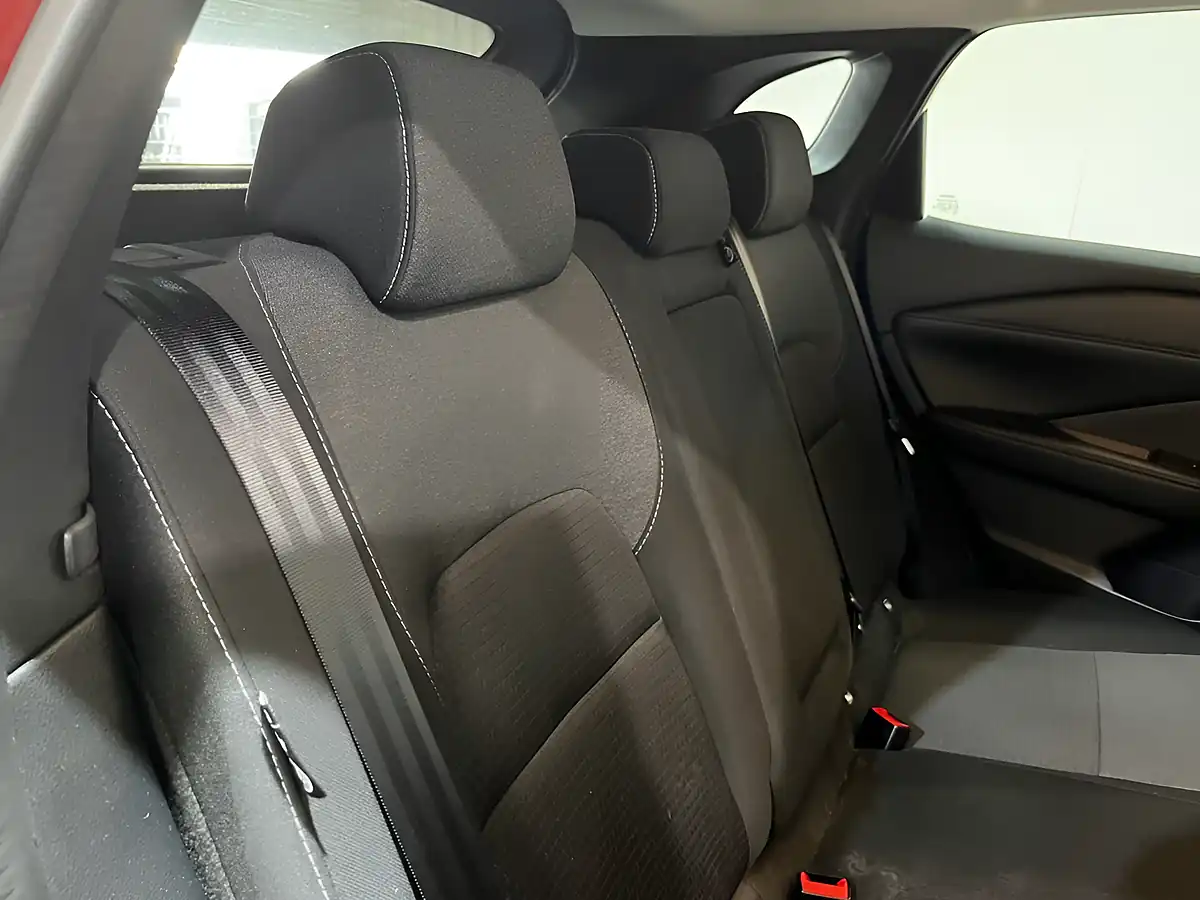 Used 2022 Nissan Qashqai N-Connecta Red - Interior and Exterior details 20