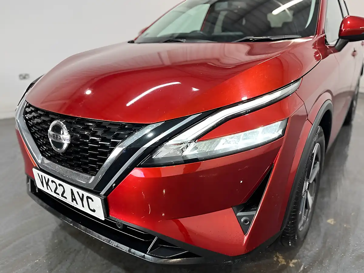Used 2022 Nissan Qashqai N-Connecta Red - Interior and Exterior details 4