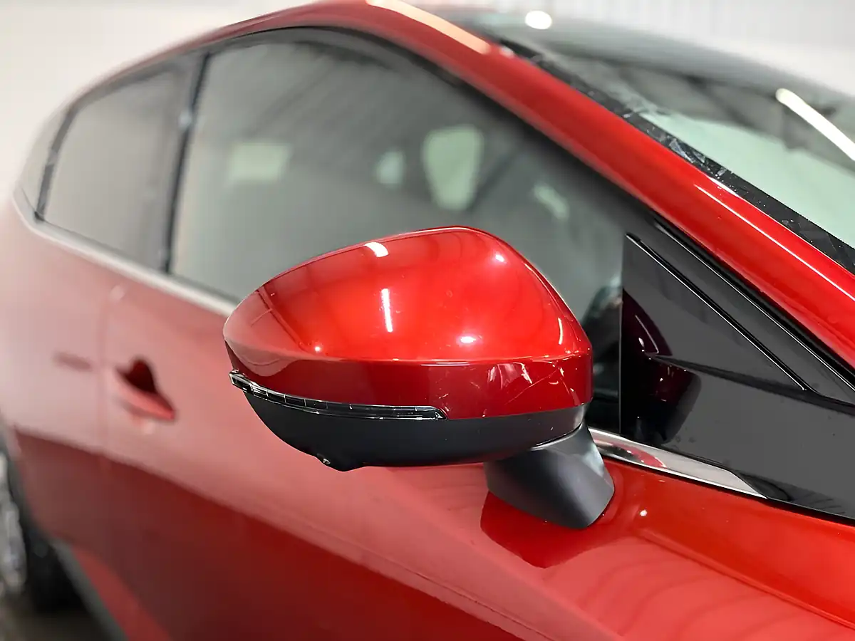 Used 2022 Nissan Qashqai N-Connecta Red - Interior and Exterior details 7