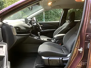 Used 2022 Nissan Qashqai N-Connecta Red - Interior and Exterior details 14