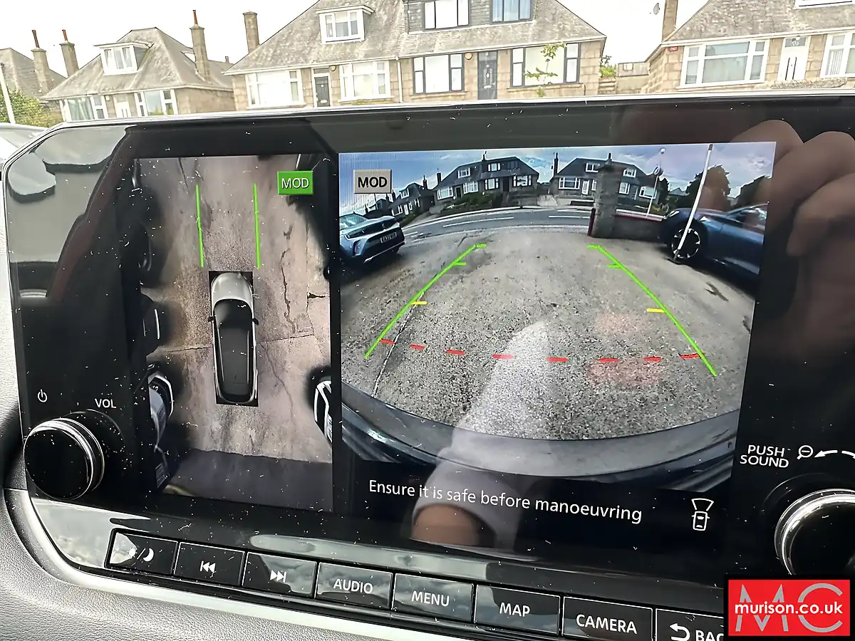 Used 2022 Nissan Qashqai N-Connecta Red - Interior and Exterior details 20