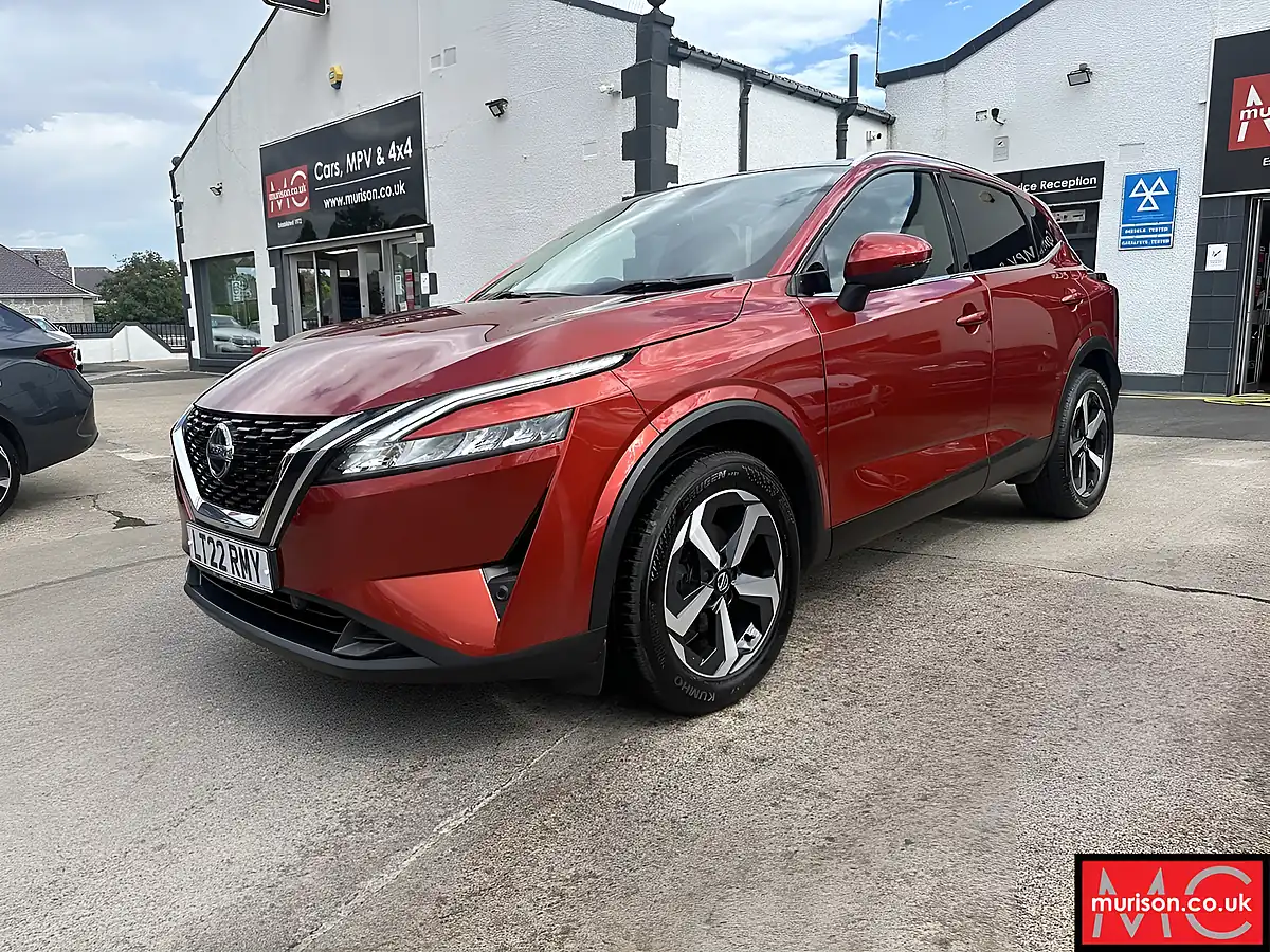 Used 2022 Nissan Qashqai N-Connecta Red - Interior and Exterior details 3