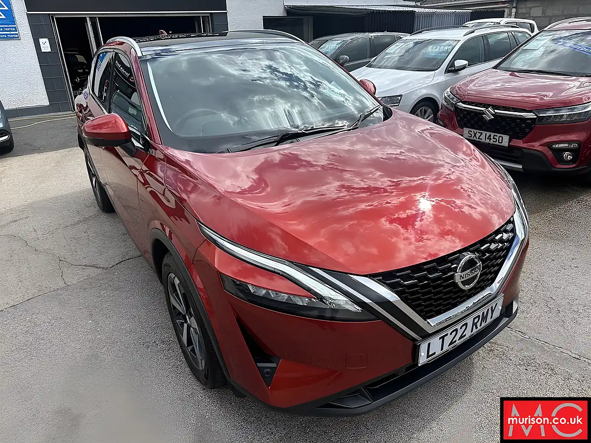Used 2022 Nissan Qashqai N-Connecta Red - Interior and Exterior details 8