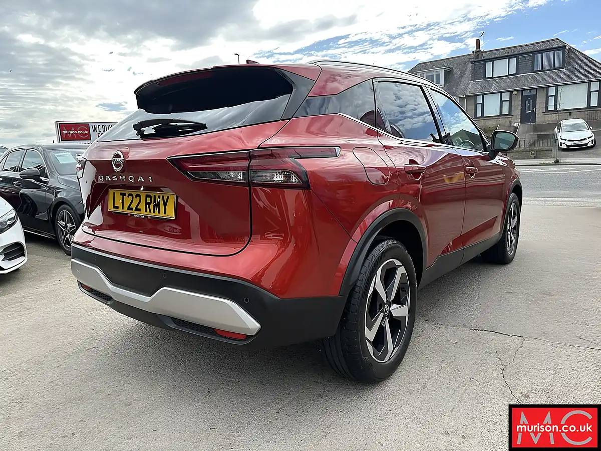 Used 2022 Nissan Qashqai N-Connecta Red - Interior and Exterior details 12