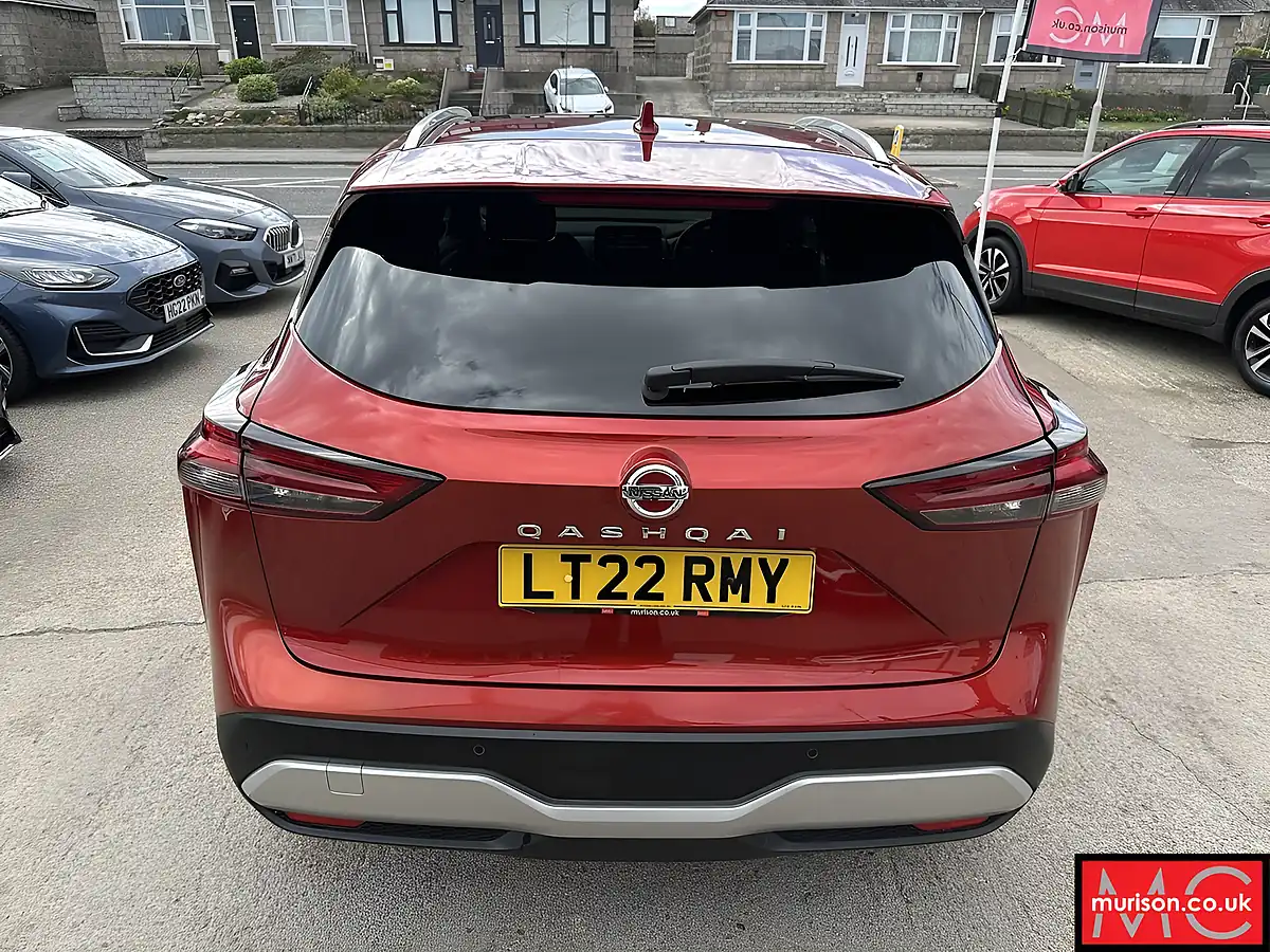 Used 2022 Nissan Qashqai N-Connecta Red - Interior and Exterior details 13