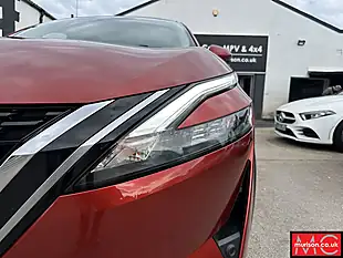 Used 2022 Nissan Qashqai N-Connecta Red - Interior and Exterior details 17