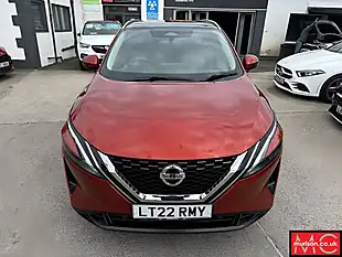 Used 2022 Nissan Qashqai N-Connecta Red - Interior and Exterior details 7