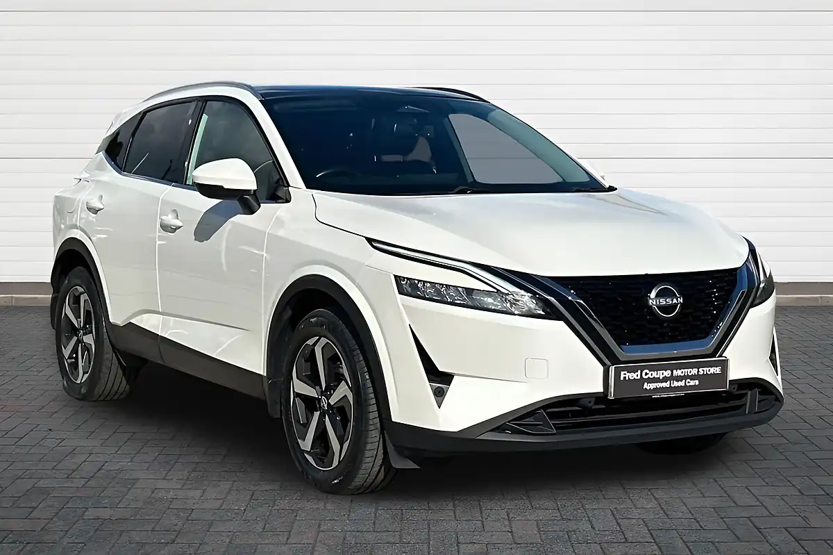Used 2022 Nissan Qashqai N-Connecta Storm White - Front View