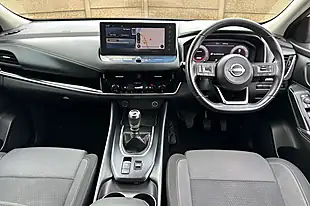 Used 2022 Nissan Qashqai N-Connecta Storm White - Interior and Exterior details 11