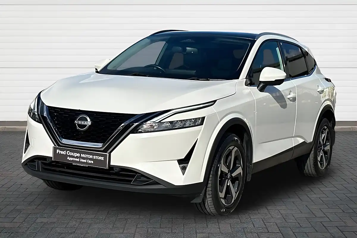 Used 2022 Nissan Qashqai N-Connecta Storm White - Interior and Exterior details 7