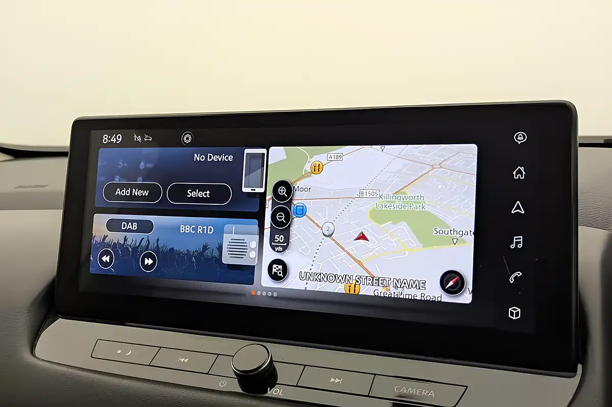 Used 2022 Nissan Qashqai N-Connecta White - Interior and Exterior details 10