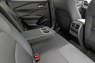 Used 2022 Nissan Qashqai N-Connecta White - Interior and Exterior details 14