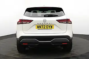 Used 2022 Nissan Qashqai N-Connecta White - Interior and Exterior details 4