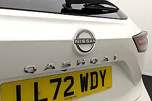 Used 2022 Nissan Qashqai N-Connecta White - Interior and Exterior details 18