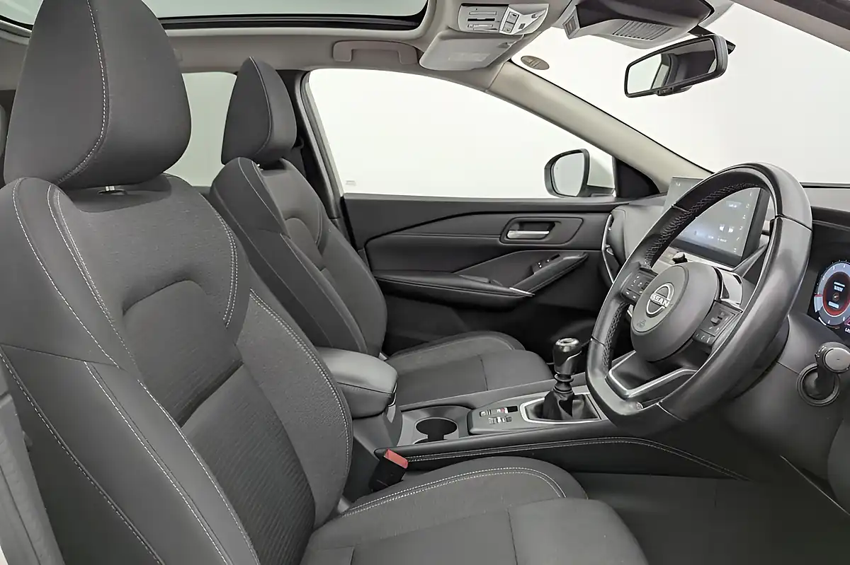 Used 2022 Nissan Qashqai N-Connecta White - Interior and Exterior details 2