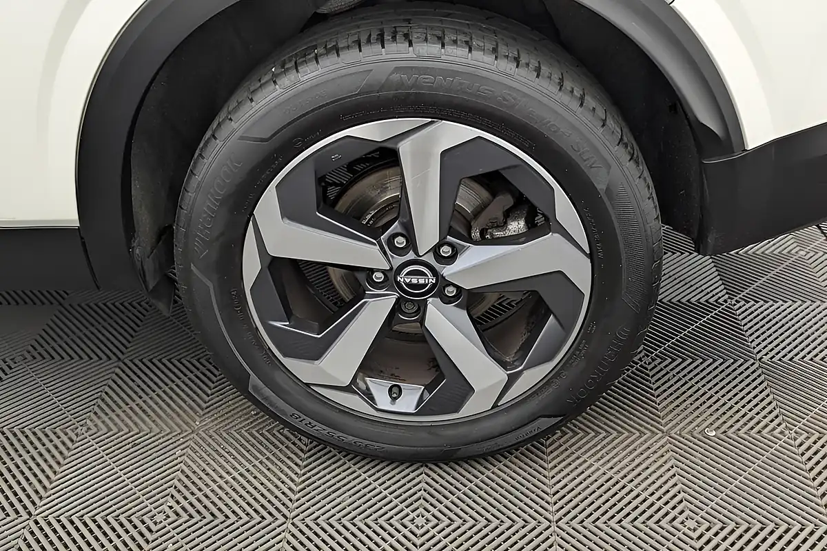 Used 2022 Nissan Qashqai N-Connecta White - Interior and Exterior details 20