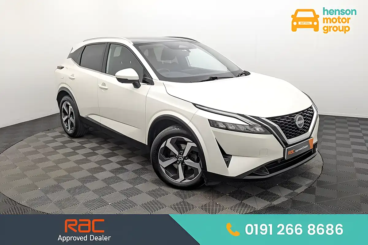 Used 2022 Nissan Qashqai N-Connecta White - Front View
