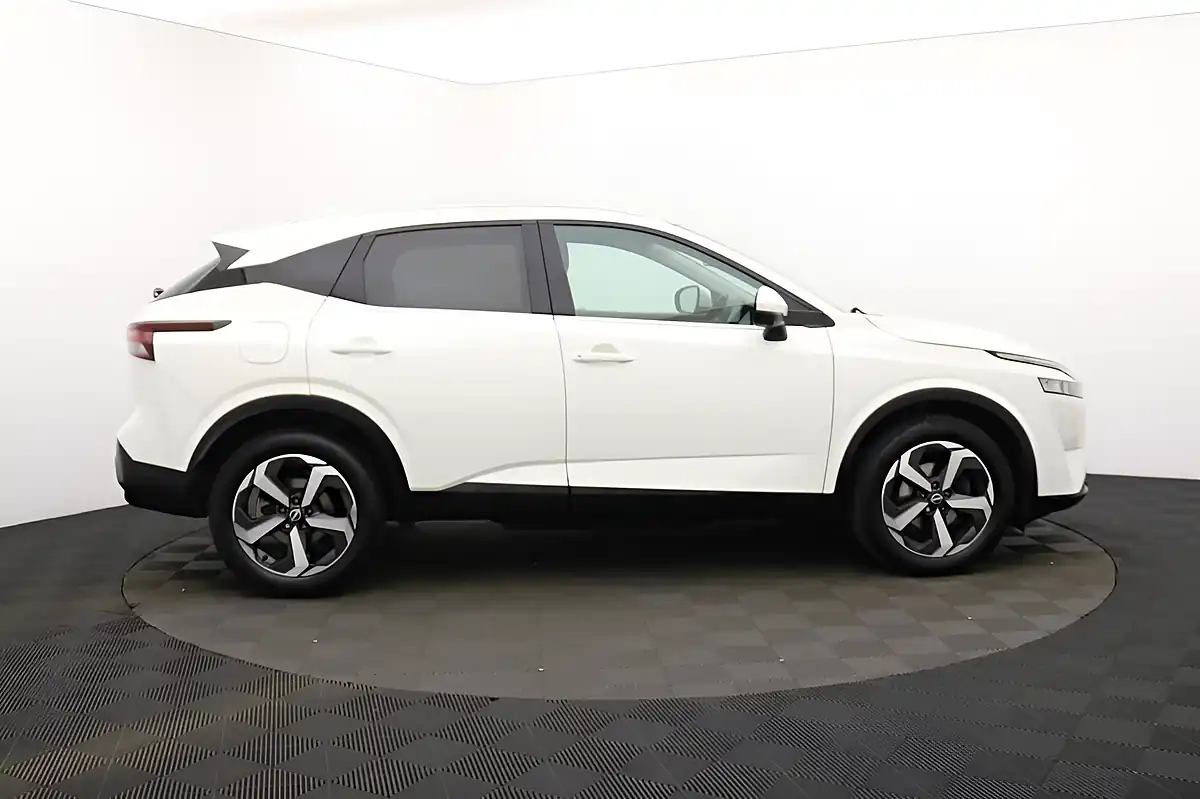 Used 2022 Nissan Qashqai N-Connecta White - Interior and Exterior details 2