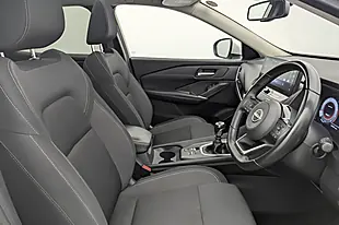 Used 2022 Nissan Qashqai N-Connecta White - Interior and Exterior details 3