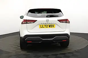 Used 2022 Nissan Qashqai N-Connecta White - Interior and Exterior details 5