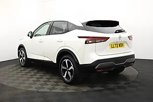 Used 2022 Nissan Qashqai N-Connecta White - Interior and Exterior details 6