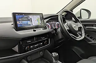 Used 2022 Nissan Qashqai N-Connecta White - Interior and Exterior details 13