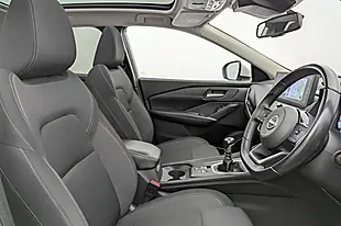 Used 2022 Nissan Qashqai N-Connecta White - Interior and Exterior details 2
