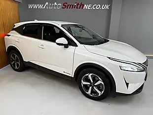 Used 2022 Nissan Qashqai N-Connecta White - Interior and Exterior details 12