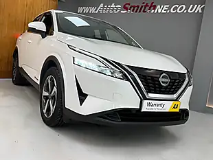 Used 2022 Nissan Qashqai N-Connecta White - Interior and Exterior details 14