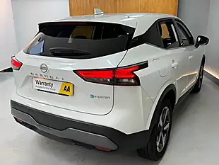 Used 2022 Nissan Qashqai N-Connecta White - Interior and Exterior details 15