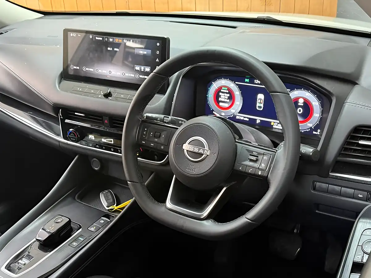 Used 2022 Nissan Qashqai N-Connecta White - Interior and Exterior details 2