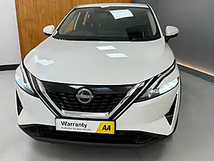 Used 2022 Nissan Qashqai N-Connecta White - Interior and Exterior details 8