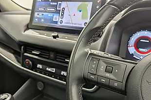 Used 2022 Nissan Qashqai N-Connecta White - Interior and Exterior details 10