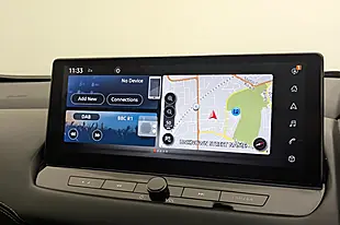 Used 2022 Nissan Qashqai N-Connecta White - Interior and Exterior details 11