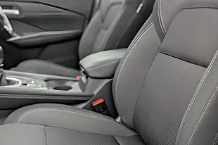 Used 2022 Nissan Qashqai N-Connecta White - Interior and Exterior details 14