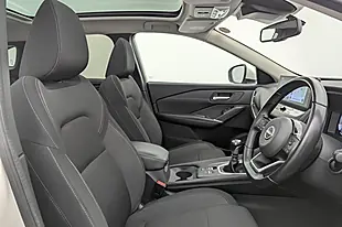 Used 2022 Nissan Qashqai N-Connecta White - Interior and Exterior details 3