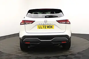 Used 2022 Nissan Qashqai N-Connecta White - Interior and Exterior details 5