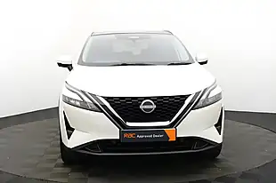 Used 2022 Nissan Qashqai N-Connecta White - Interior and Exterior details 7