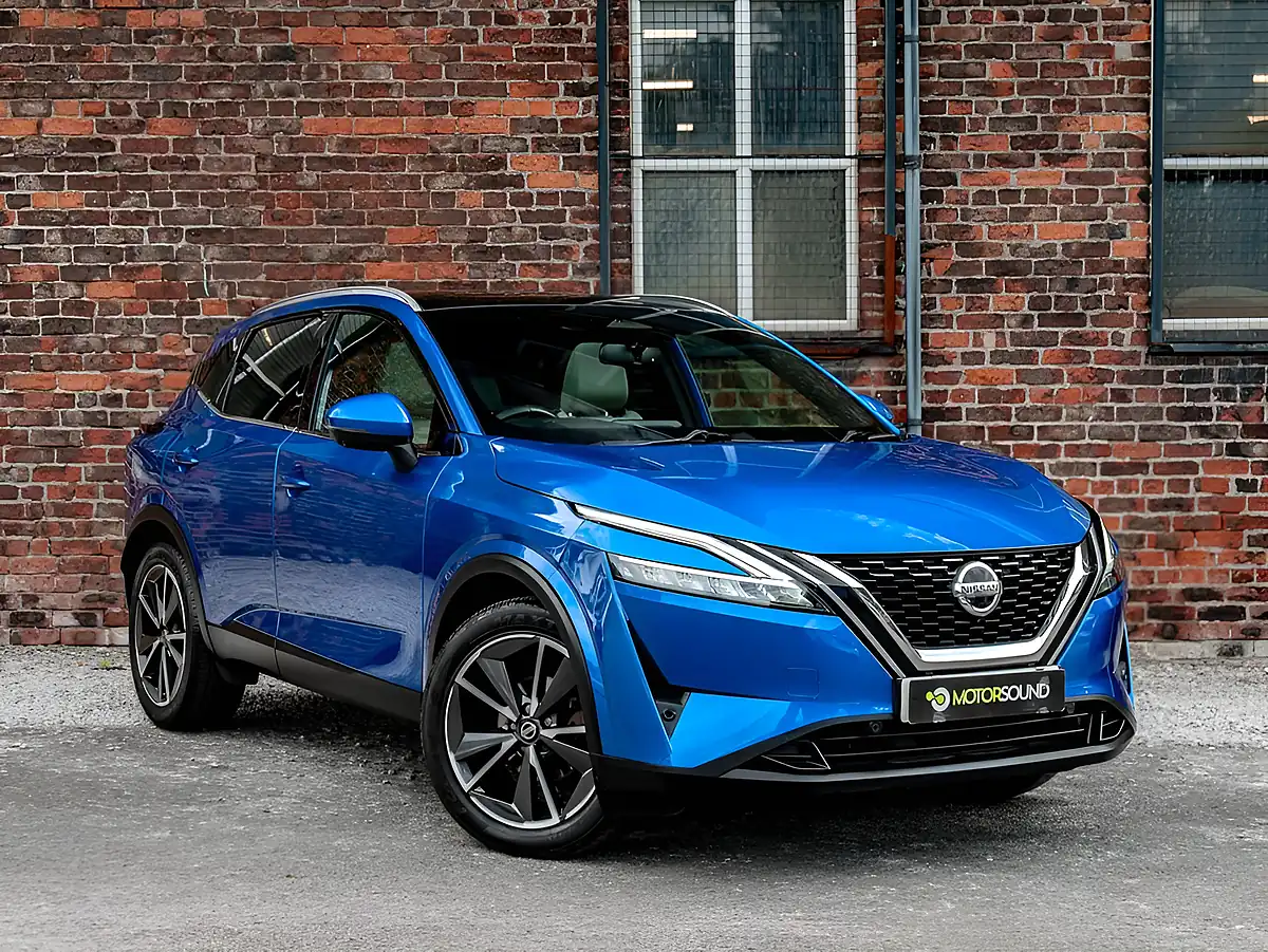 Used 2022 Nissan Qashqai Tekna Blue - Front View